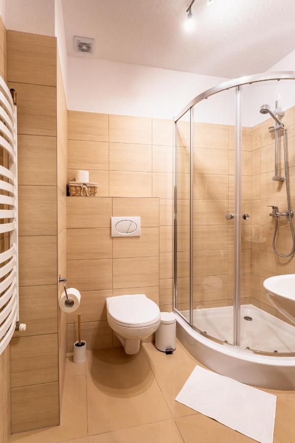 זקופאנה Apartamenty Interdom מראה חיצוני תמונה